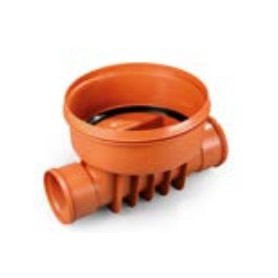 Pass-through Kineta to the corrugated outlet. For 400/315mm pass-through pipe